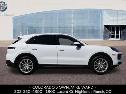 Used 2024 Porsche Cayenne image 7