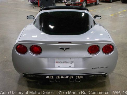 Used 2009 Chevrolet Corvette Coupe w/ Preferred Equipment Group RWD image 6