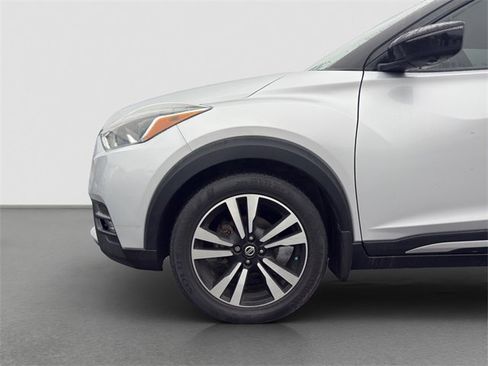 Used 2018 Nissan Kicks SR w/ Exterior Package image 20