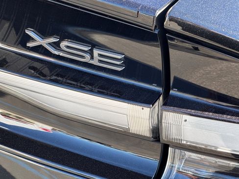 Certified 2023 Toyota Prius Prime Premium image 35