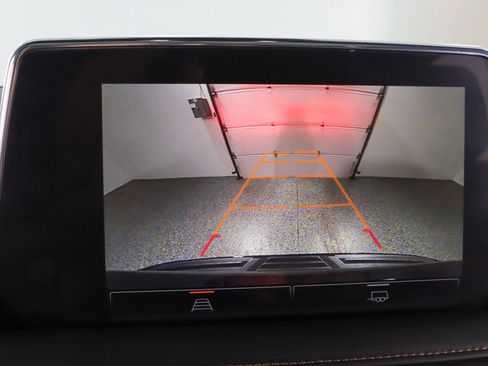 Used 2023 GMC Yukon XL AT4 image 20