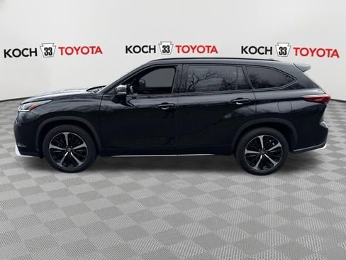 Used 2022 Toyota Highlander XSE image 4