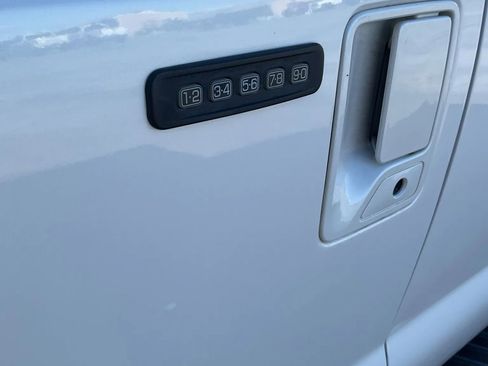 Used 2016 Ford F250 Lariat image 18