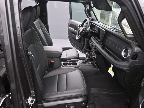 New 2026 Jeep Gladiator Sport image 10