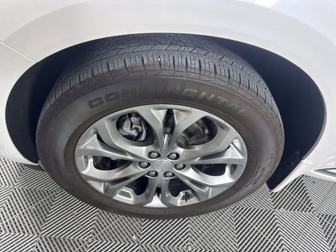 Used 2021 Buick Enclave Avenir image 10