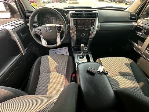Certified 2024 Toyota 4Runner SR5 AWD/4WD image 17