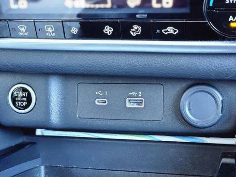 Certified 2023 Nissan Rogue SV image 25