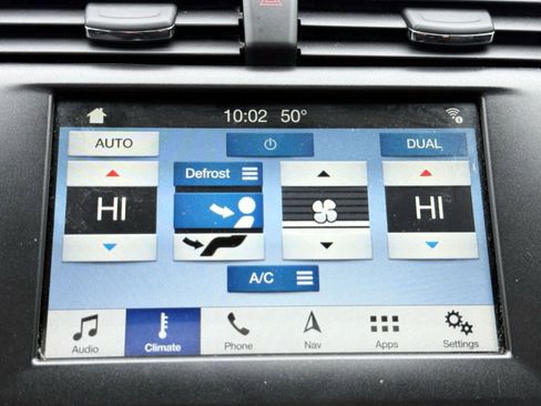 Used 2018 Ford Fusion SE image 32