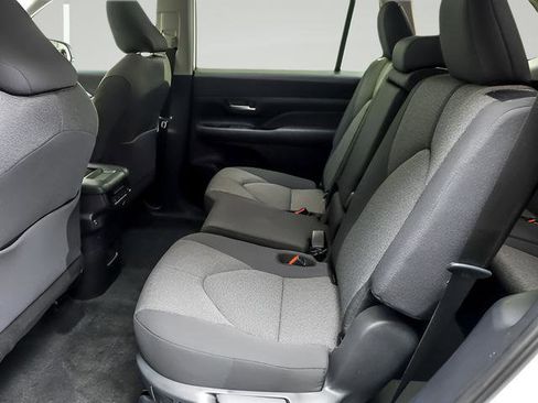 Certified 2025 Toyota Grand Highlander FWD image 10