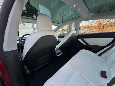 Used 2018 Tesla Model 3 Long Range image 12