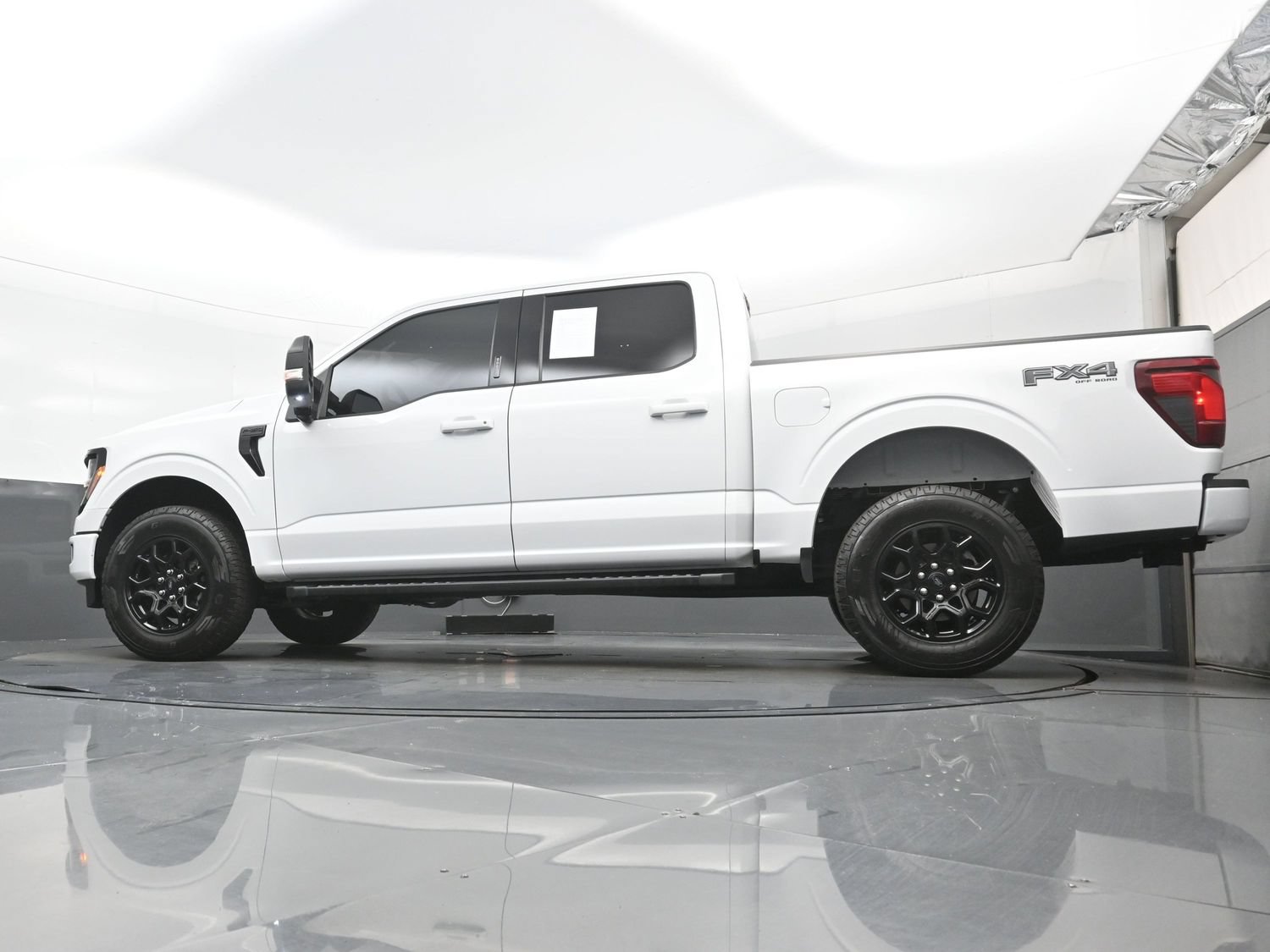 Used 2024 Ford F150 XLT w/ FX4 Off-Road Package AWD/4WD image 29