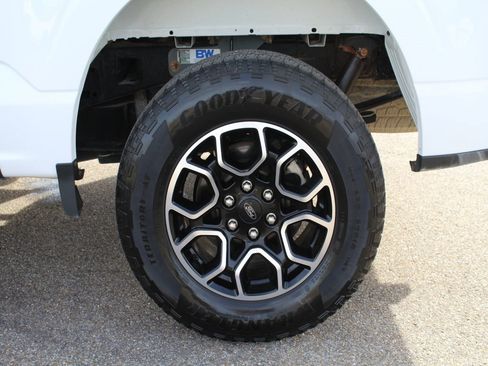 Used 2022 Ford F150 XLT w/ Equipment Group 302A High image 19