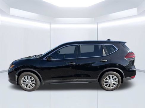 Used 2020 Nissan Rogue S FWD image 10
