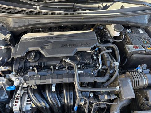 Certified 2025 Hyundai Elantra SEL w/ Cargo Package image 21