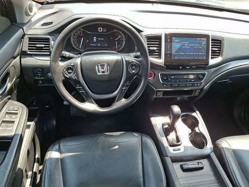 Used 2017 Honda Pilot EX-L image 2