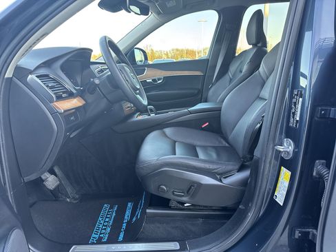 Used 2023 Volvo XC90 B6 Plus image 20