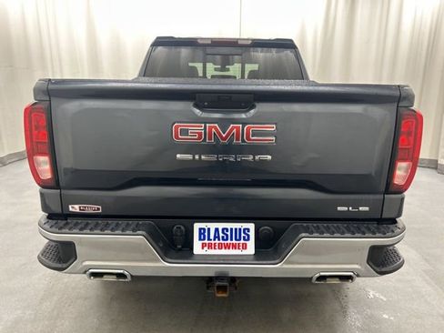 Used 2021 GMC Sierra 1500 SLE w/ X31 Off-Road Package image 4