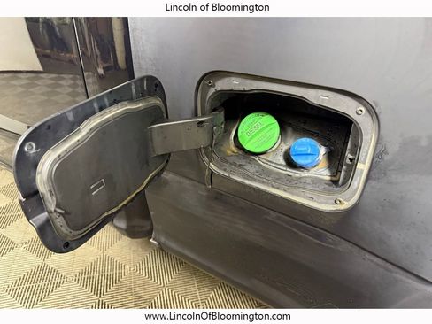 Used 2021 Ford F250 Platinum w/ FX4 Off-Road Package image 20