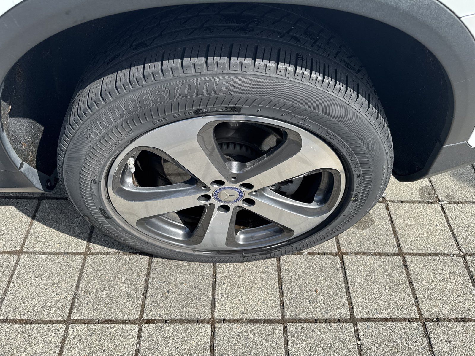 Used 2017 Mercedes-Benz GLC 300 4MATIC image 10