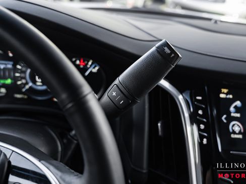 Used 2019 Cadillac Escalade Platinum image 21