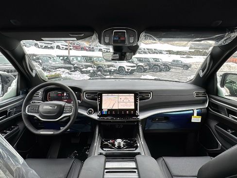 New 2026 Jeep Grand Wagoneer Limited image 16