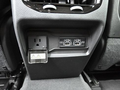 New 2026 Jeep Grand Cherokee Laredo X AWD/4WD image 16