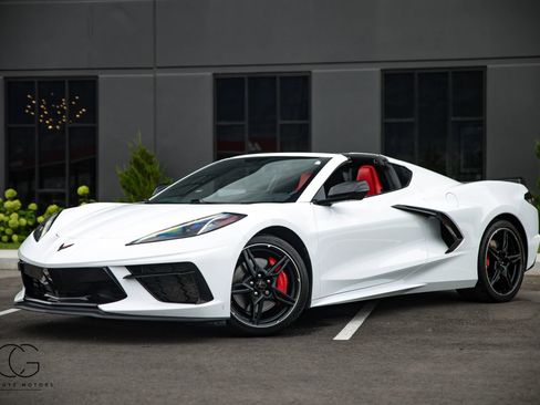 Used 2020 Chevrolet Corvette Stingray Coupe w/ Z51 Performance Package RWD image 6