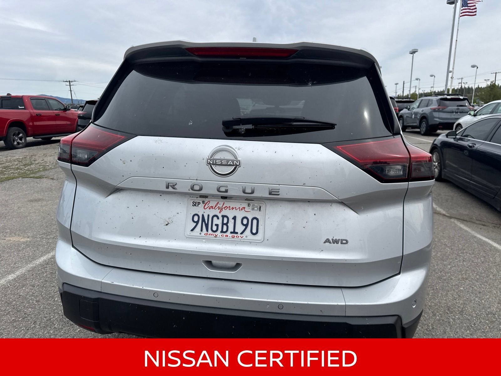 Certified 2025 Nissan Rogue SV AWD/4WD image 10