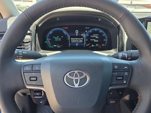 Used 2026 Toyota Camry XLE FWD image 26