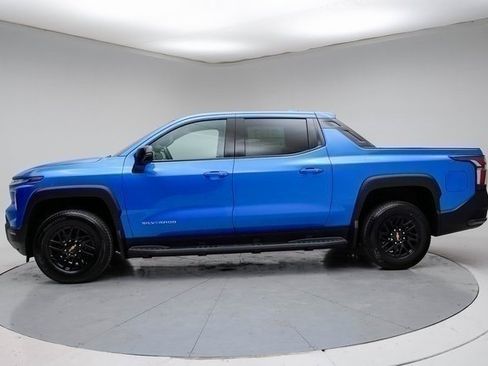 New 2025 Chevrolet Silverado EV LT image 2