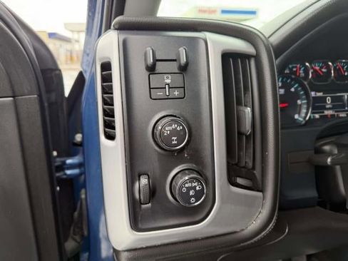 Used 2018 GMC Sierra 1500 SLE image 10