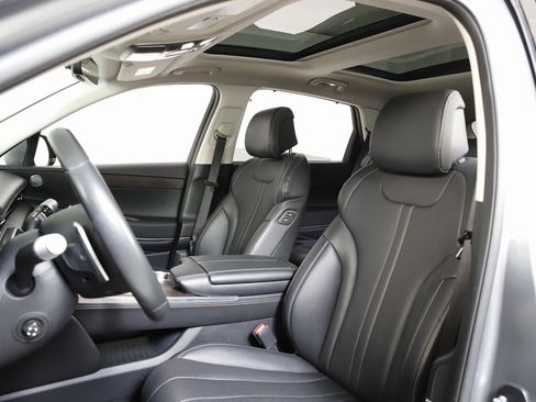 Used 2024 Genesis GV80 3.5T image 19