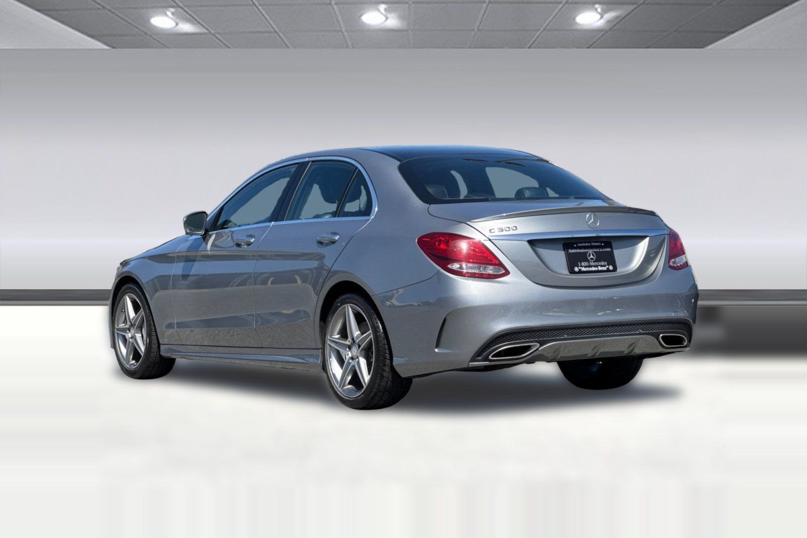 Used 2016 Mercedes-Benz C 300 Sedan image 3