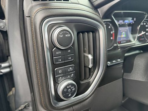 Used 2020 GMC Sierra 1500 AT4 w/ AT4 Premium Package AWD/4WD image 16
