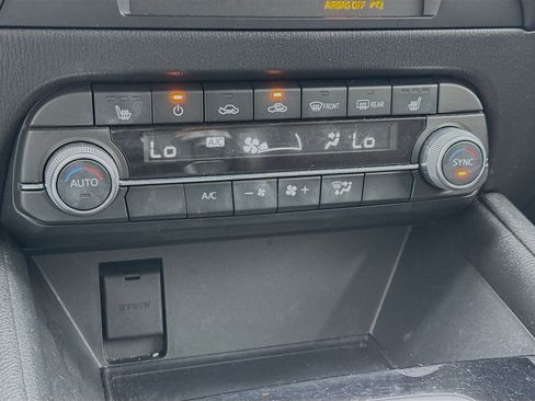 Used 2019 MAZDA CX-5 Touring image 12