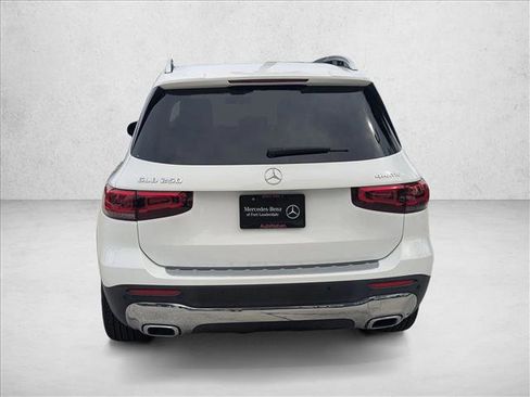 Certified 2021 Mercedes-Benz GLB 250 4MATIC image 7