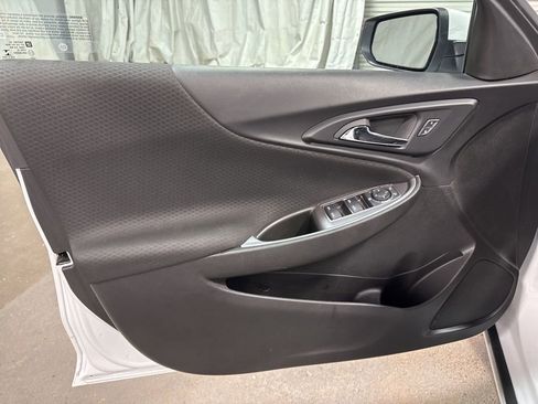 Used 2023 Chevrolet Malibu LT image 20