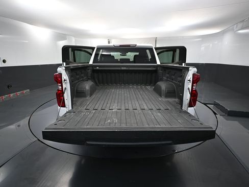 Used 2023 Chevrolet Silverado 1500 LT image 43