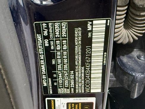 Used 2019 Mercedes-Benz GLC 300 4MATIC image 21