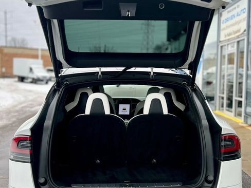 Used 2019 Tesla Model X Performance image 8