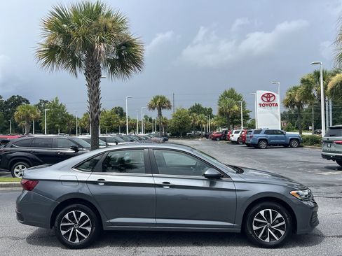 Used 2024 Volkswagen Jetta S FWD image 11