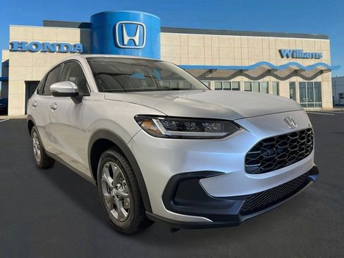 New 2026 Honda HR-V LX image 8