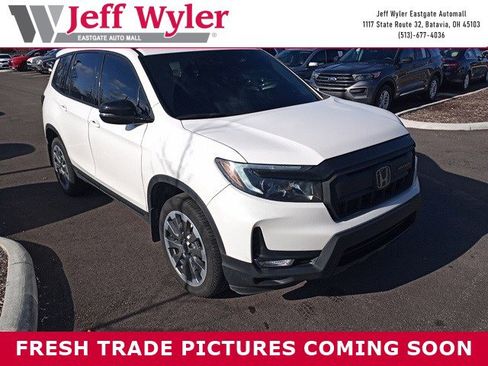 Used 2025 Honda Passport Black Edition image 1