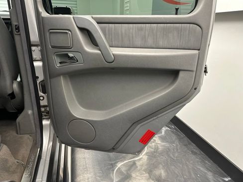 Used 2002 Mercedes-Benz G 500 image 12