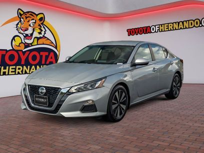 Used 2022 Nissan Altima 2.5 SV