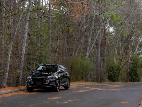 Used 2023 Chevrolet Equinox RS image 42