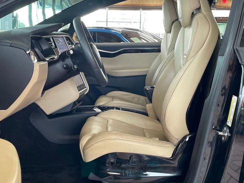 Used 2016 Tesla Model X 90D image 11