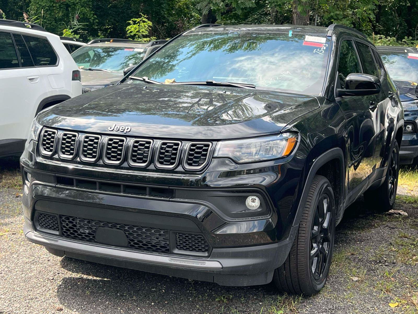 New 2026 Jeep Compass Latitude AWD/4WD image 5