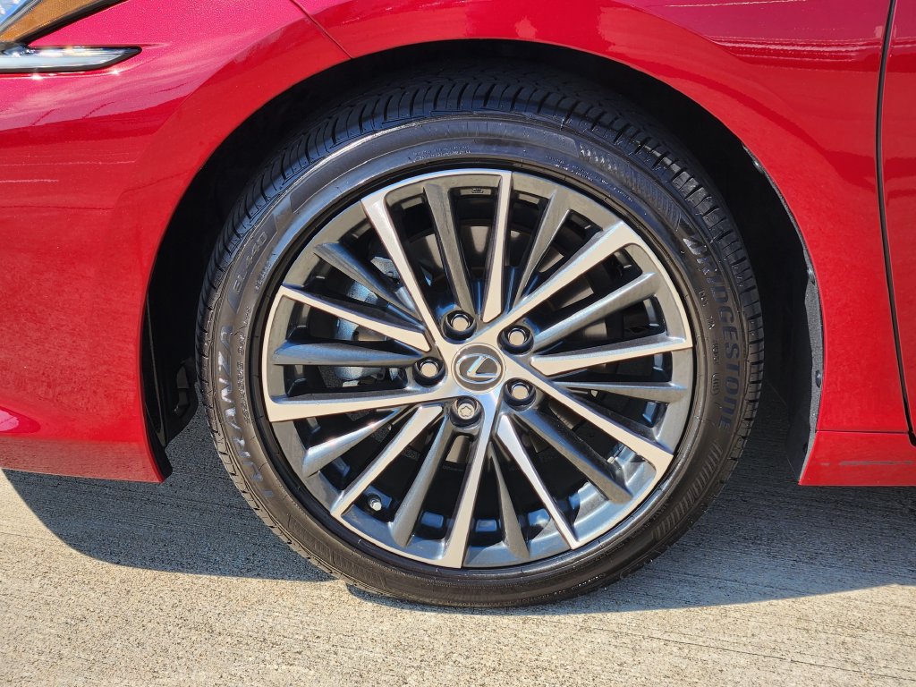 Certified 2025 Lexus ES 350 w/ Premium Package FWD image 10