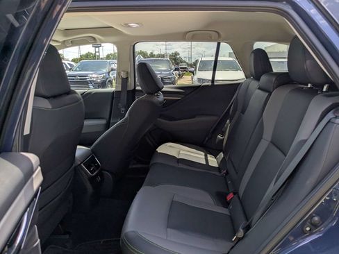 Used 2025 Subaru Outback Onyx Edition AWD/4WD image 13